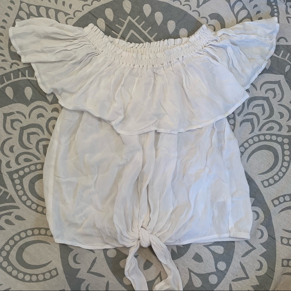 Express Off Shoulder Flowy Top - Picture 2 of 5